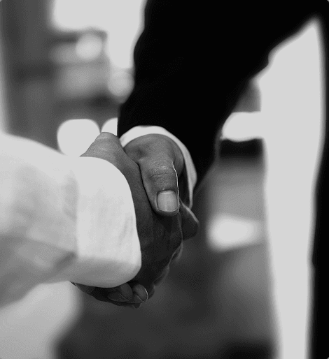 الشراكات التجارية والرعايات